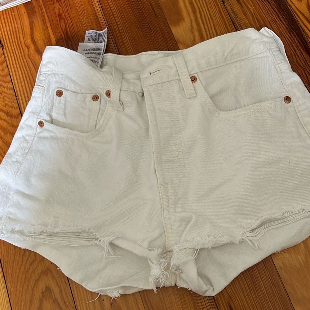 501 Levi Jean shorts